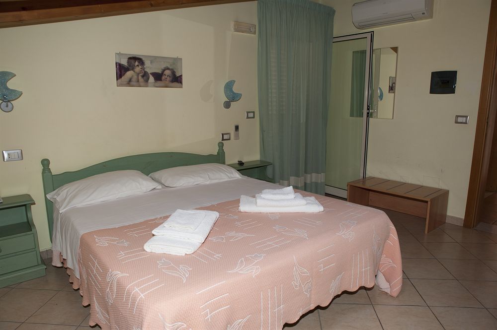 Albergo Perseo Portopalo Di Capo Passero Exterior foto